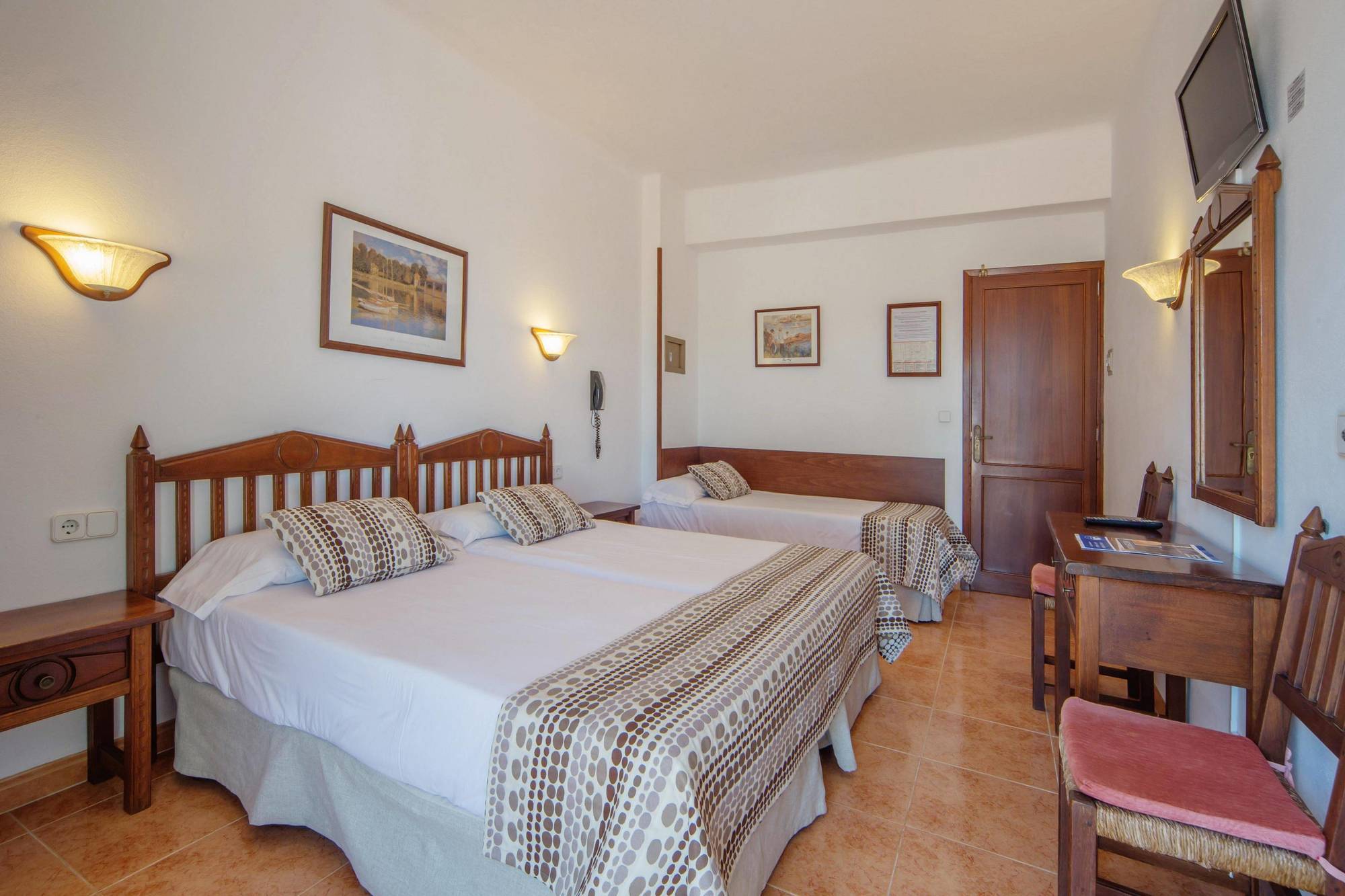 Hotel Ses Puntetes Cala d'Or  Exterior photo
